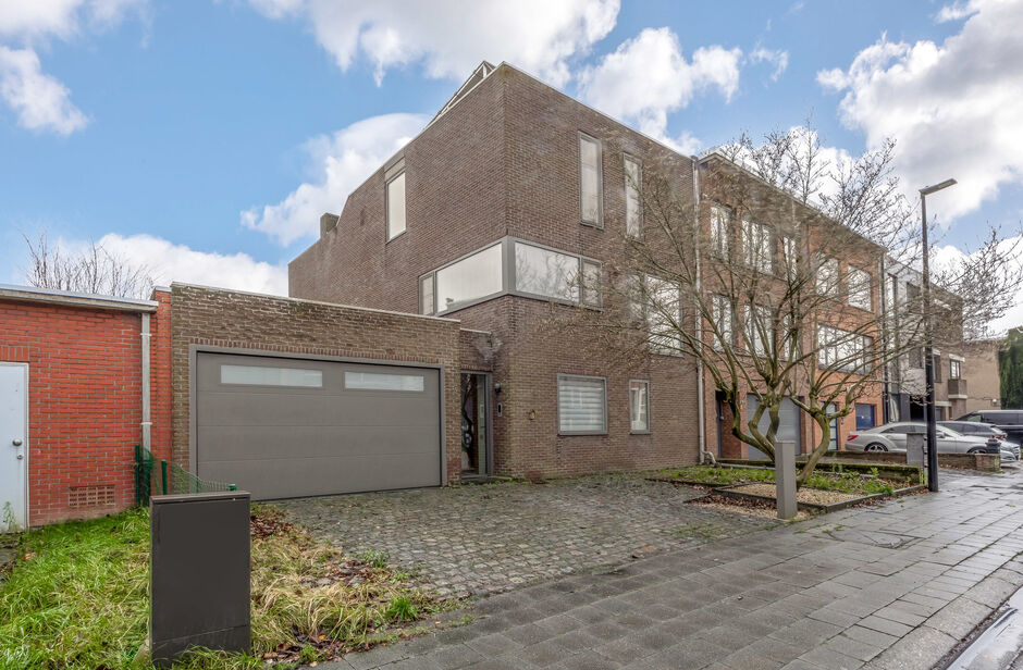 Gebouw voor gemengd gebruik te koop in Borsbeek