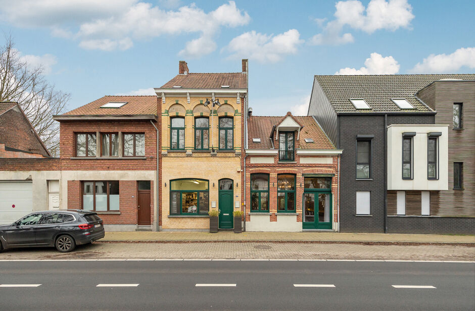 Gebouw voor gemengd gebruik te koop in Kapellen