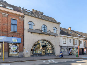 Gebouw voor gemengd gebruik te koop in Malle